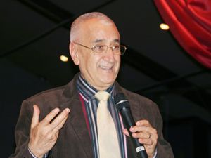 Cüceloğlu, başarının yollarını anlattı