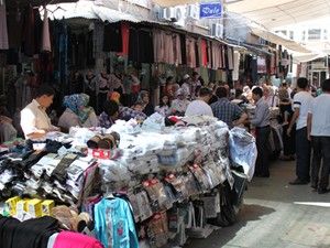 Çarşı hareketlendi