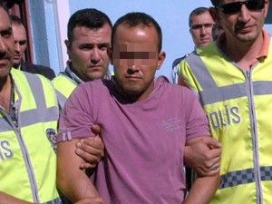 Seri katil hijyen maskesi kullanmış