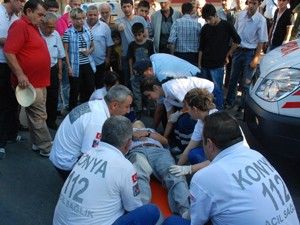 Karşıdan karşıya geçmek isterken araba çarptı