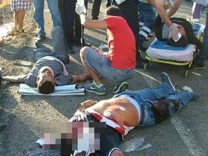 Otomobil iş makinesine çarptı: 3 ölü 2 yaralı