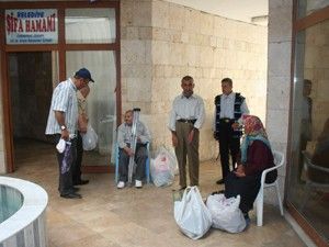 Beyşehir'de kimsesizlere kaymakamlık sahip çıktı