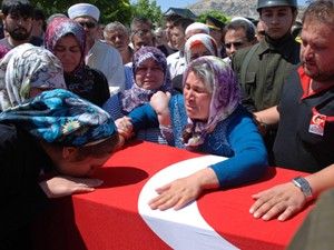 Karaman Şehidini dualarla uğurladı
