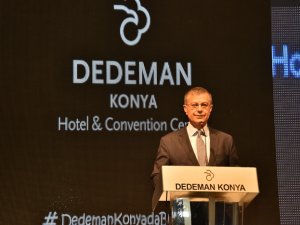 Dedeman ödülleri topluyor