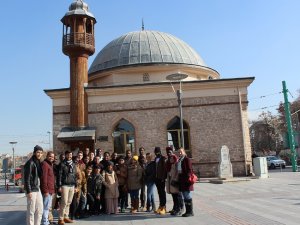 90 ülkeden öğrenciler Konya'yı gezdi