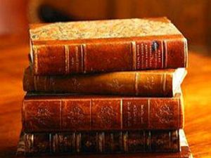 Tarihi kitap çöplükten çıktı