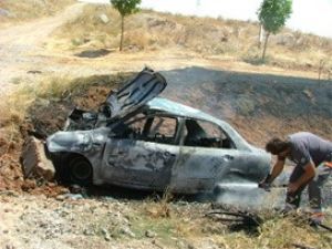 Yanan otomobilin sürücüsü hayatını kaybetti