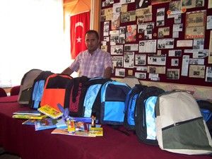 AKYUNDER'den eğitim yardımı