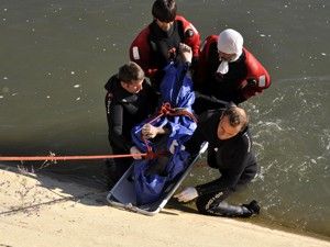 Balık avlamak için girdiği sulama kanalında boğuldu