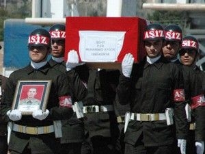 Şehit er için Elazığ'da askeri tören