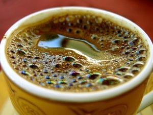 Günde iki fincan kahve inme riskini azaltıyor