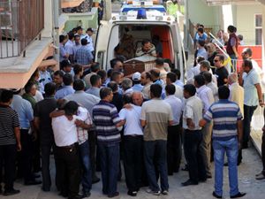 Polis cinnet geçirdi: 5 Ölü