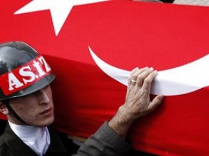 Şehit Polis Erman Tosun toprağa verildi