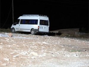 Teröristler Elazığ'da 4 öğretmeni kaçırdı
