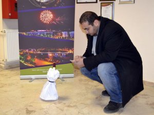 Hurda parçalardan semazen robot yaptılar