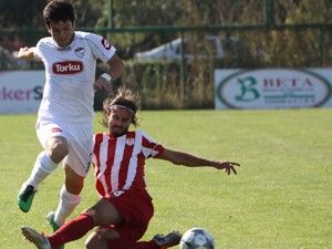 Şekerspor lideri ağırlıyor