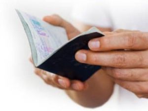 Cep telefonunda pasaportlu uyanıklık