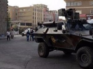 Sur'da çatışma: 4 asker yaralandı