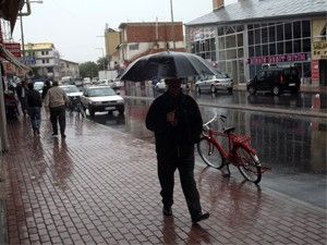 Karapınar'da yağışlar sevindirdi