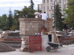 Yunak'a saat kulesi yapılıyor