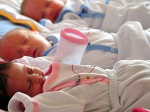 Doğum yapanlara yeni haklar geliyor