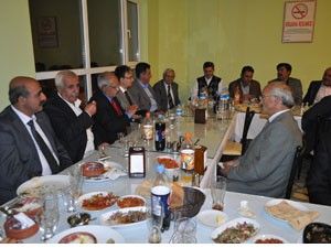Cihanbeyli Belediyesi'nden Müftüye veda yemeği