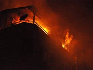 Yangında ölü sayısı 8e yükseldi