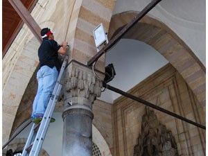 Mevlana Müzesinin zemin hareketleri izleniyor