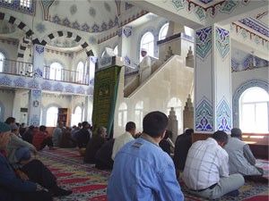 Hutbeler şehitler için okundu