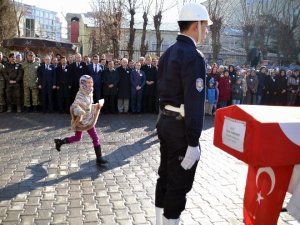 Şehidin kızından yürek dağlayan feryat