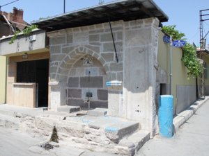 Sadaka taşları korunsun