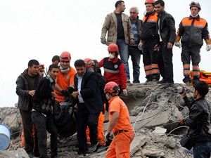 Arama kurtarma çalışmaları devam ediyor