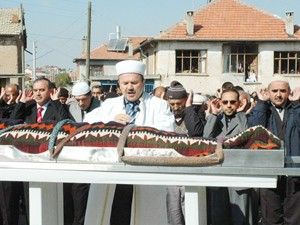 Konyalı öğretmenler toprağa verildi