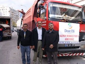 Depremzedeler için 2 kamyon yardım yola çıktı