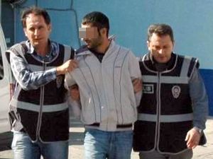 Hırsızı karvizit ele verdi