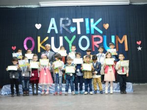 "Artık Okuyorum" rozetlerini aldılar