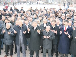 MHP'liler Yazıcıoğlu için dua etti