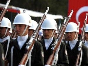 Ünlü isimleri bedelli heyecanı sardı