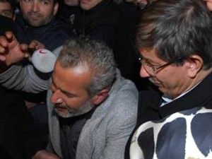 Davutoğlu depremin olduğu yerde