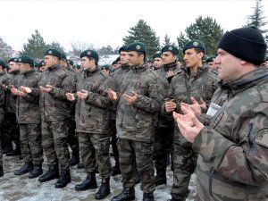 Gönüllü özel harekat polisleri mezun oldu