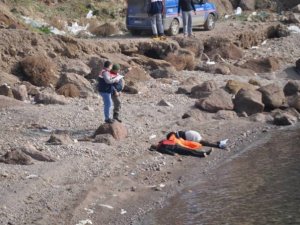 Çanakkale'de mülteci teknesi battı: 35 ölü