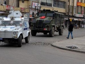 Diyarbakır Sur'da bir asker şehit