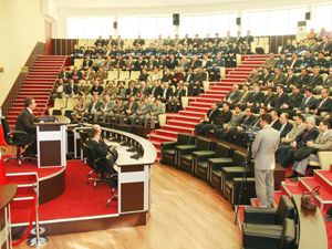 Hançerli, belediye personeli ile buluştu