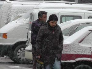 Beyşehir'de kar yağışı