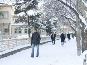 Karda, buzda yürümek dikkat ister