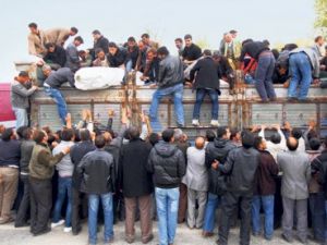 Yağmacı, BDP'li belediyenin zabıtası çıktı
