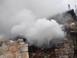 Seydişehir'de ev yangını korkuttu