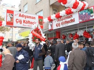 Meşhur Adıyaman Çiğköftecisi422. Şubesini Kılıçarslana açtı