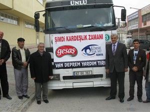 Kimse Yok Mu, deprem bölgesine 4. yardım TIRını gönderdi