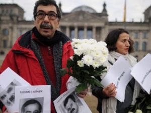 Almanya, Neonazi kurbanlarının ailelerine tazminat verecek